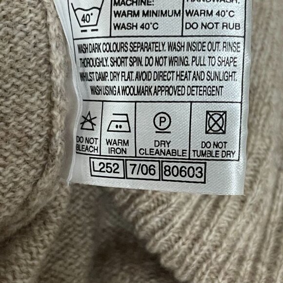 EWM Machine Washable Soft Lambswool Dad Vest Beige Men's Size L - Picture 7 of 10